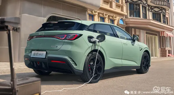 年轻人第一台GT？比亚迪海豹06GT这样买更合适！