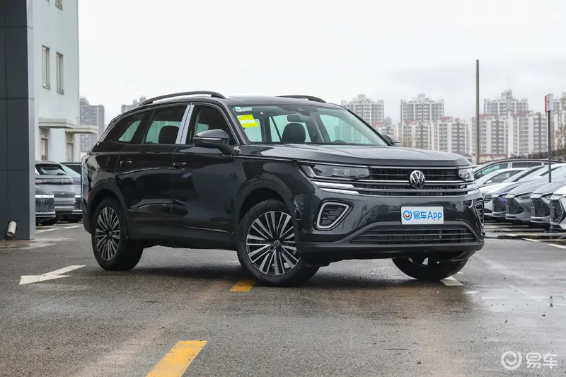 大众揽巡实车到店 定位中大型SUV