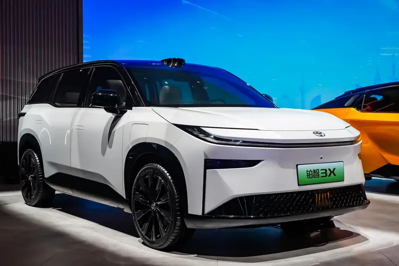 广汽丰田全球首发全新智能纯电SUV铂智3X