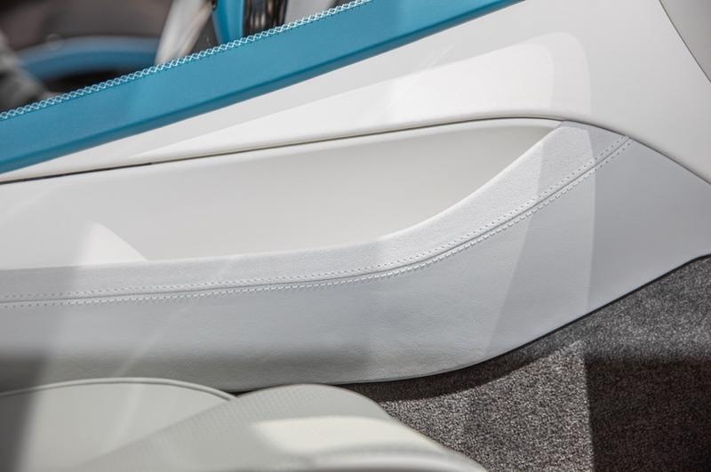 alcantara 2024北京车展尽展奢华与创新,拥抱新时代新