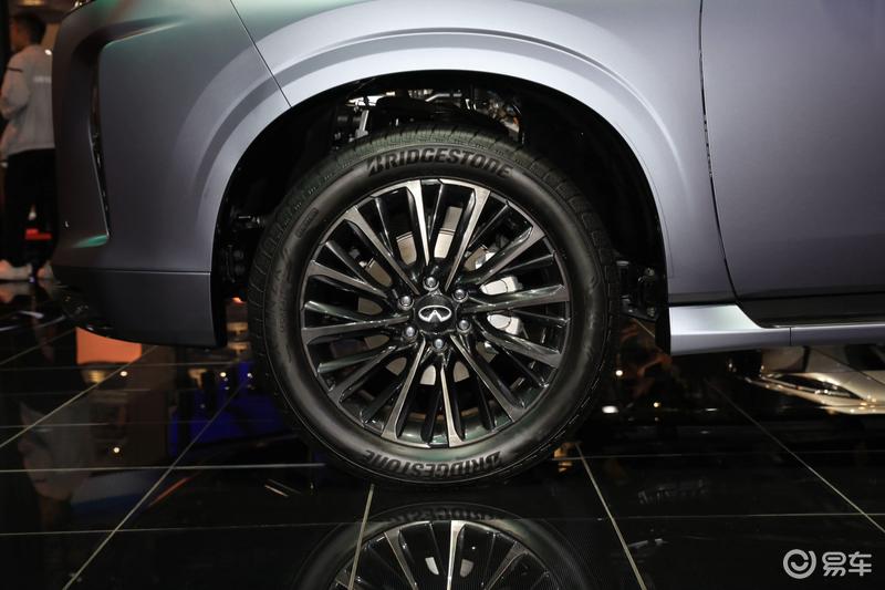 2025上海车展：全新英菲尼迪QX80亮相