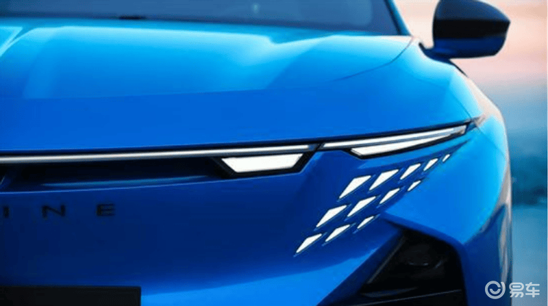 Alpine A390官图发布 标配三电机动力系统