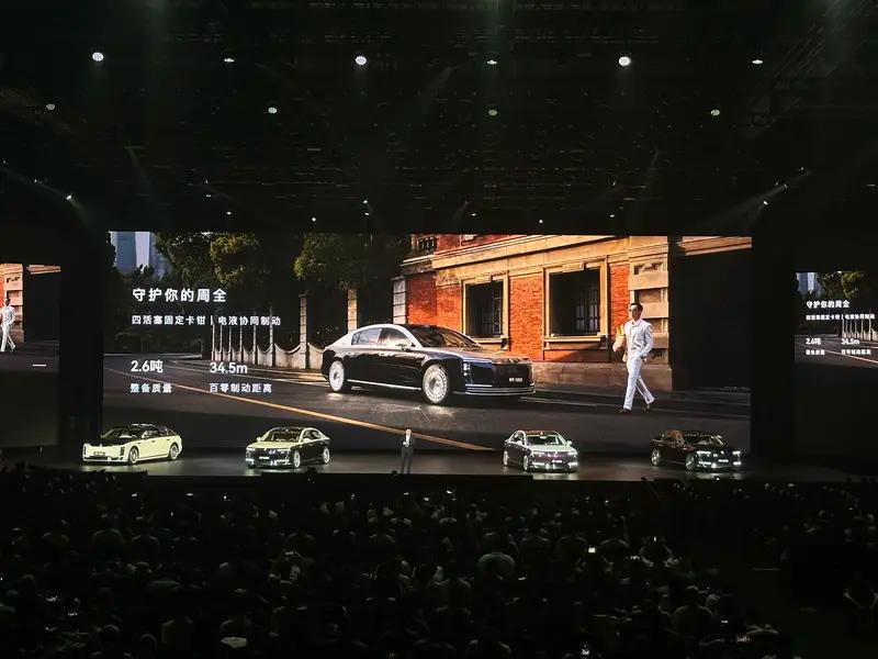 尊界S800上市72小时大定突破2600台 8月中旬开启批量交付
