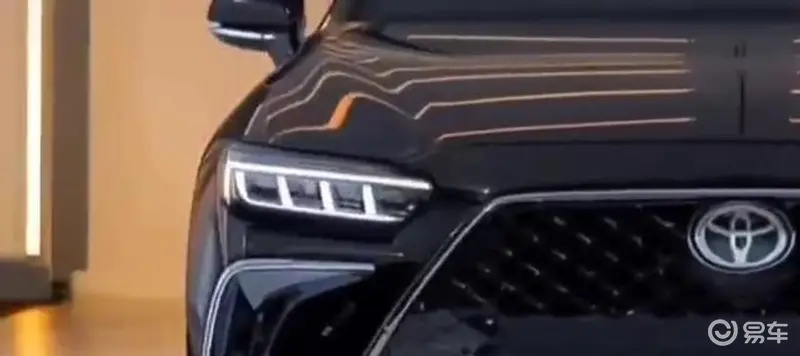 2025皇冠大放异彩豪车界风云再起