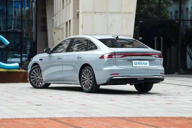 吉利银河A7将于8月8日上市 预售价9.78万元起