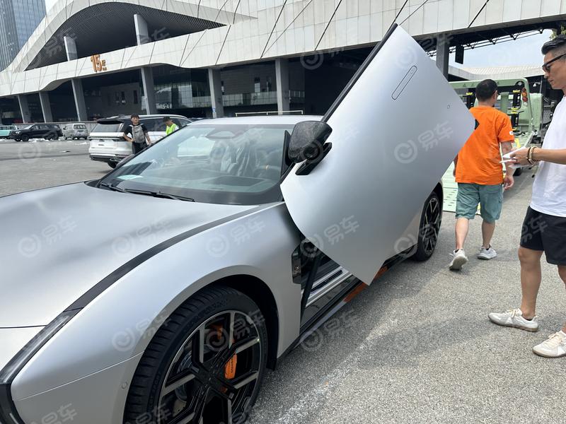 2025成都车展探馆：全新小鹏P7抢先看
