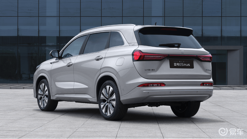 第三代蓝电E5 PLUS将于11月预售 纯电续航提升至230km