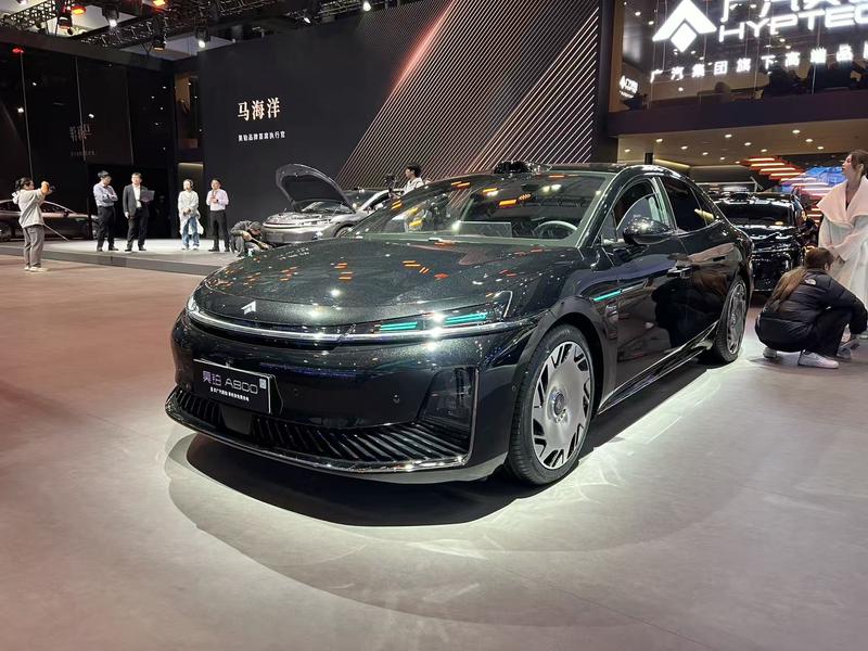 2025广州车展：广汽昊铂A800内饰发布