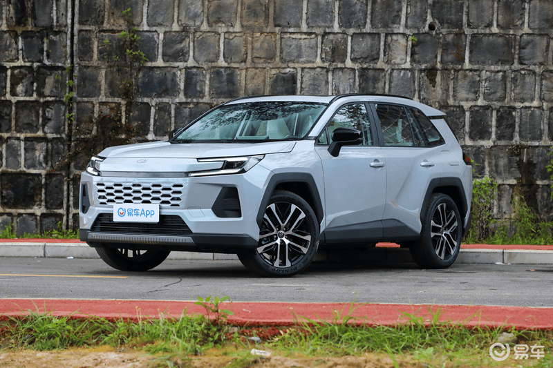 2025广州车展：广汽丰田全新威兰达超配换购价15.98万元起