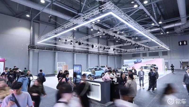 吉利EX5长续航版香港发布 澳门首店同步落成