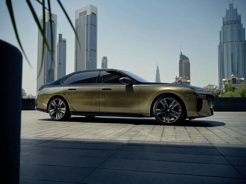 宝马31款车型下调建议零售价 最高降幅30万元