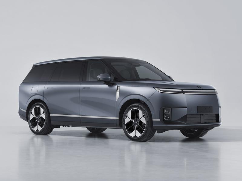 小鹏GX申报图 将搭载4颗图灵芯片