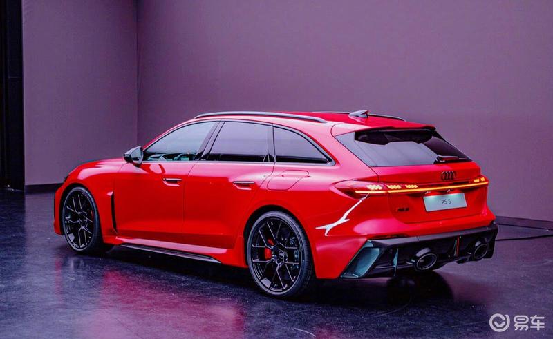 2026款奥迪RS5官图 搭载插电混动系统/3.6秒破百