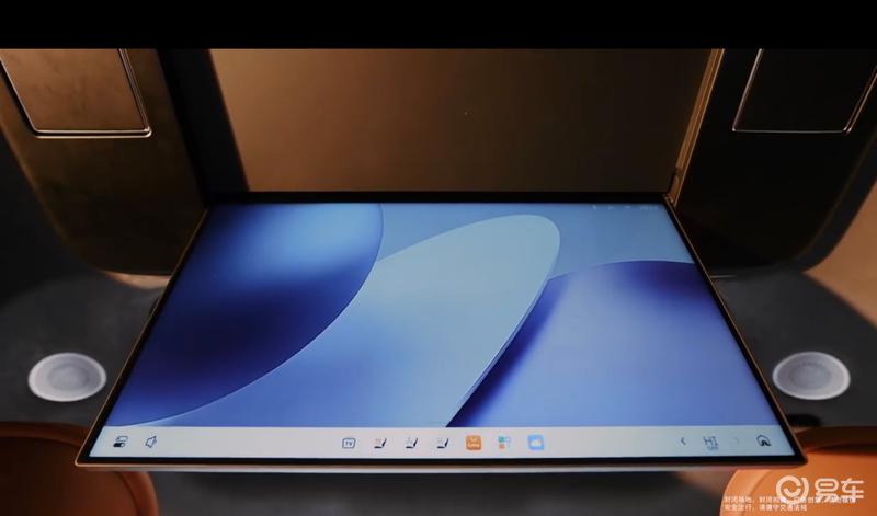 魏牌V9X实车亮相 归元S平台首款车型