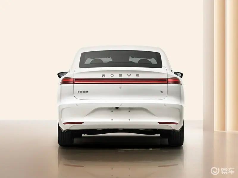 全新荣威i6官图发布 将于4月正式上市