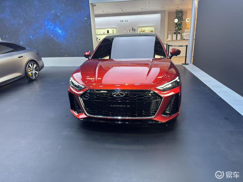 2026北京车展：奇瑞艾瑞泽S亮相